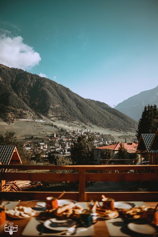 Mountain Cabins 梅斯蒂亚 外观 照片