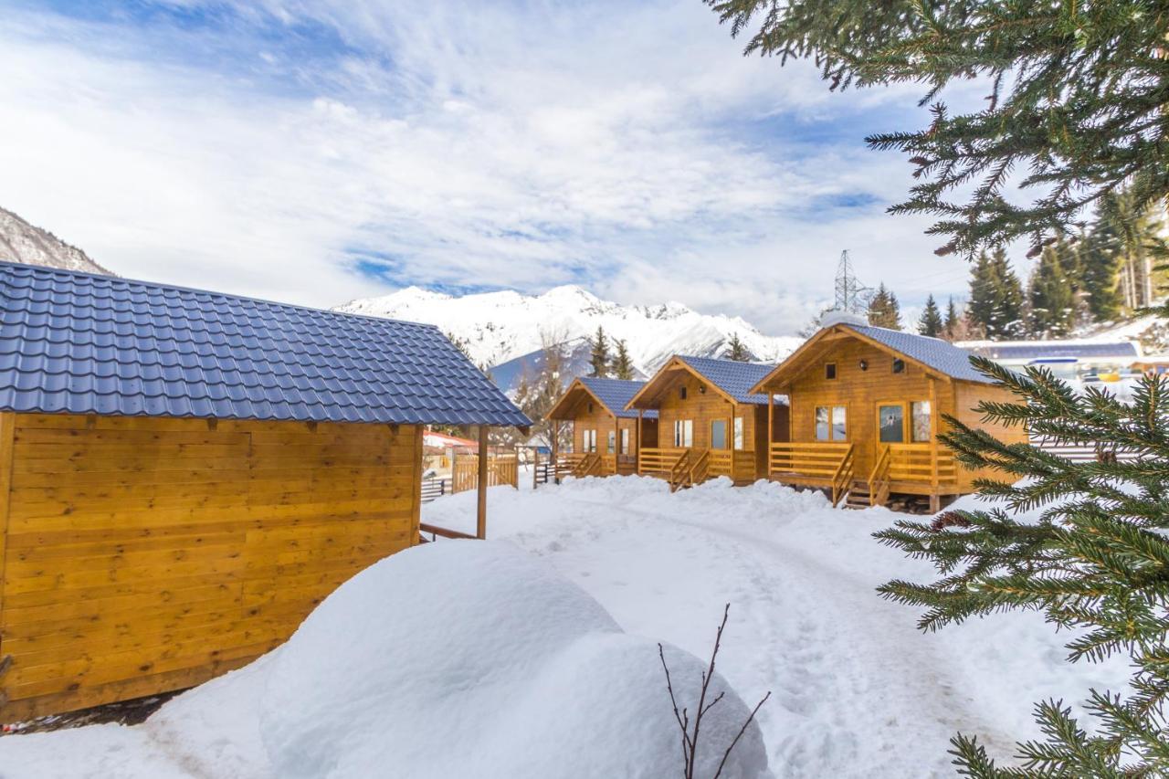 Mountain Cabins 梅斯蒂亚 外观 照片