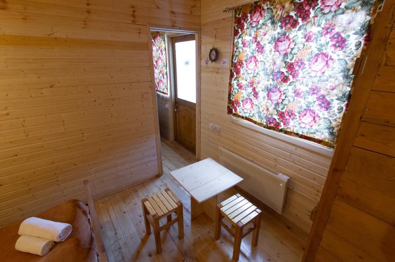Mountain Cabins 梅斯蒂亚 外观 照片
