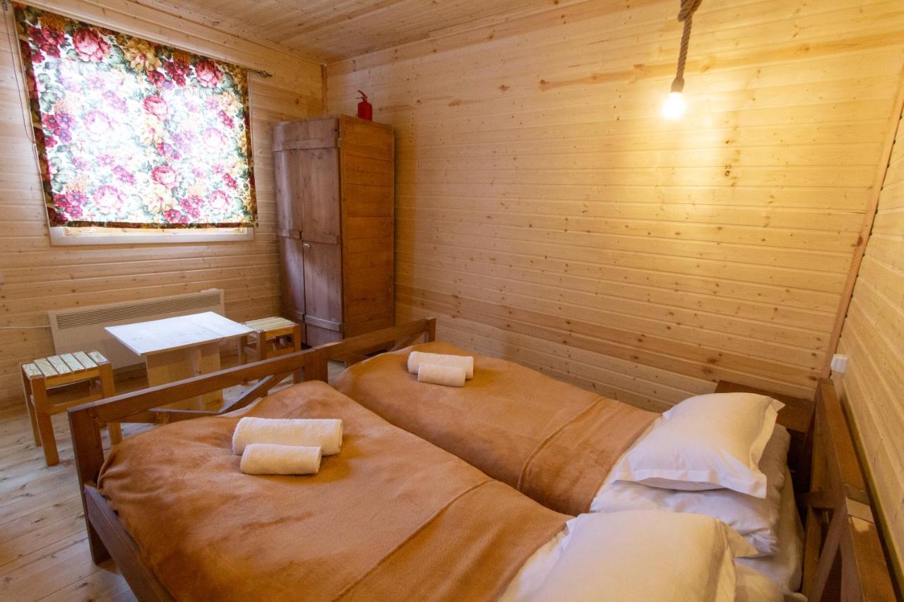 Mountain Cabins 梅斯蒂亚 外观 照片
