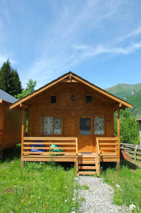 Mountain Cabins 梅斯蒂亚 外观 照片