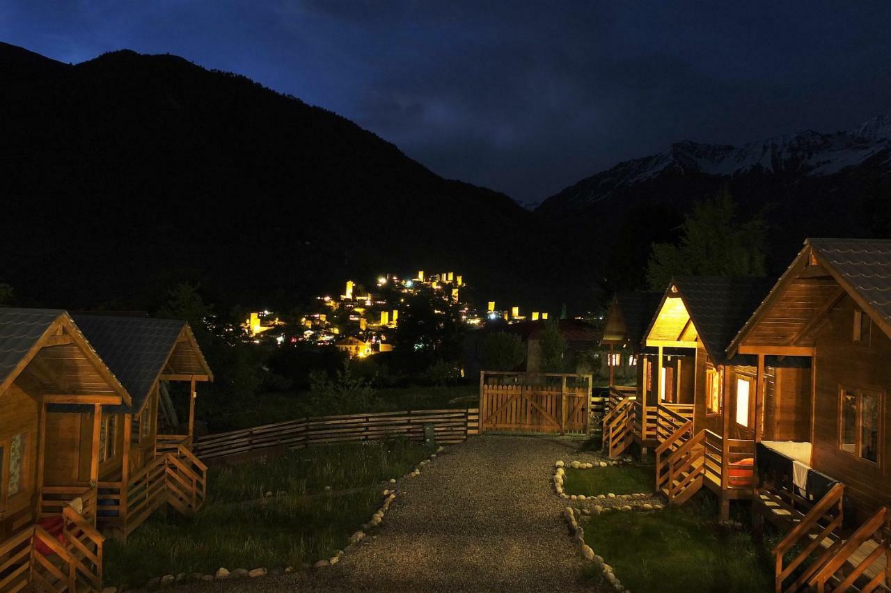 Mountain Cabins 梅斯蒂亚 外观 照片