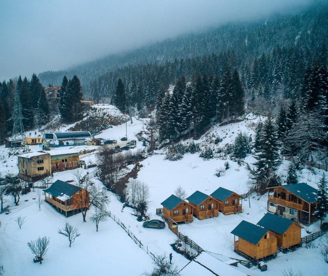 Mountain Cabins 梅斯蒂亚 外观 照片